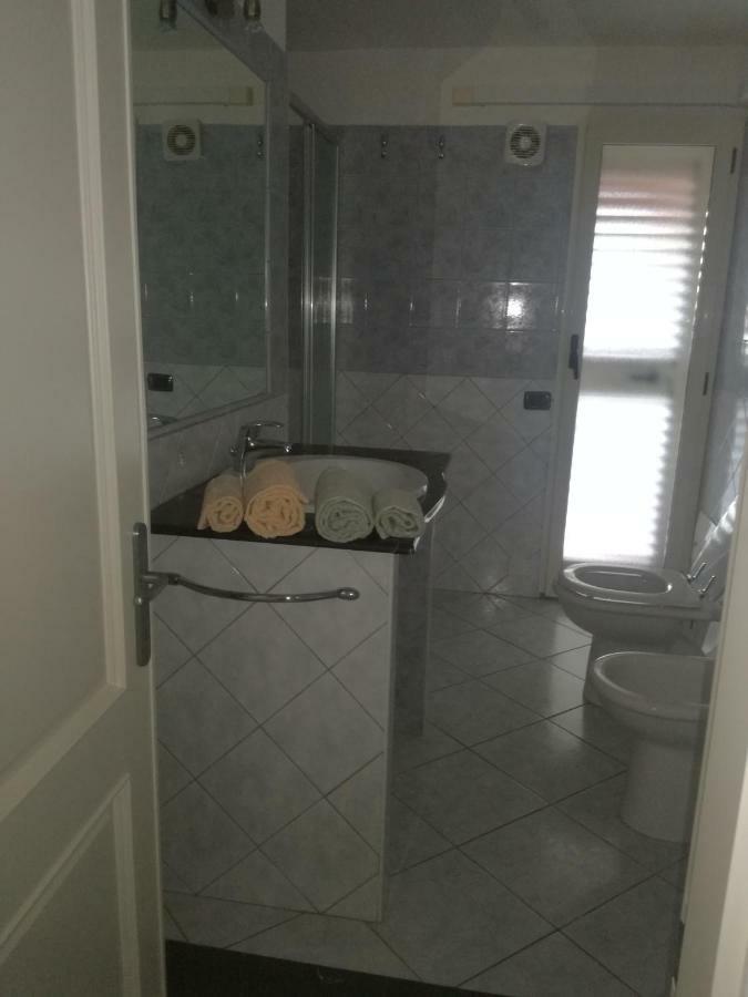 Il Giardino Apartment Лотцорай Екстериор снимка
