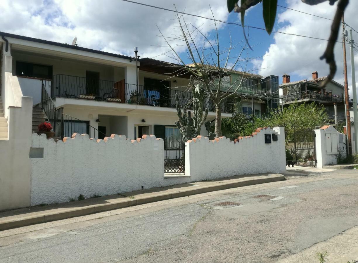Il Giardino Apartment Лотцорай Екстериор снимка